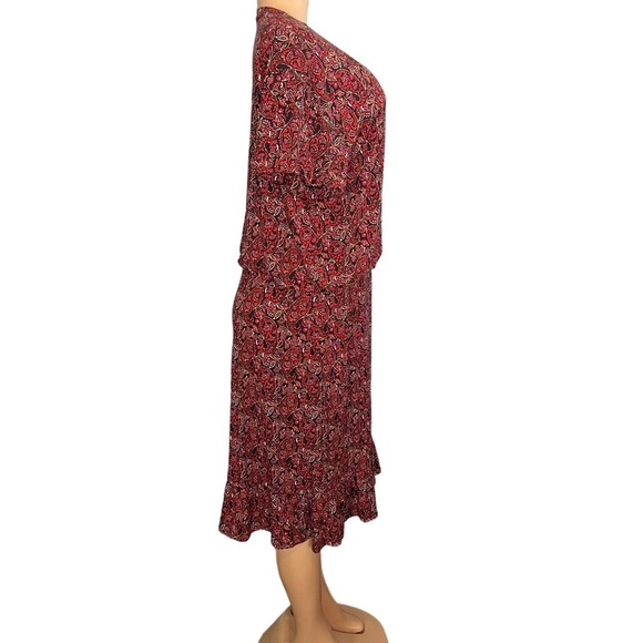 3/$30 🍂 Banana Republic Flounce Hem Red and Black T-Shirt Dress - Picture 4 of 10